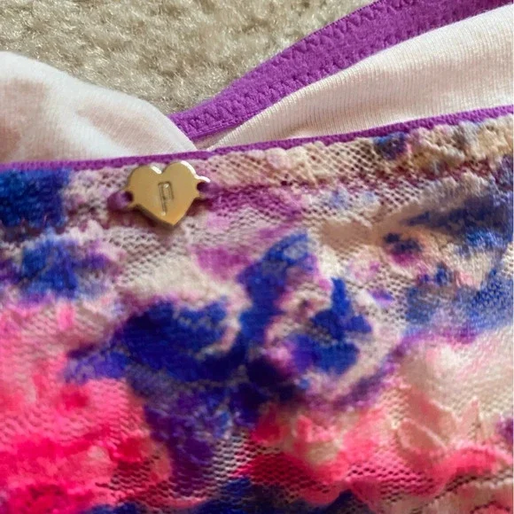 Pink Victoria’s, Secret bralette - Picture 3 of 4